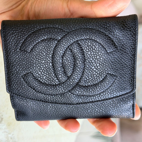 Chanel Compact Wallet (L&L) - Picture 16 of 16